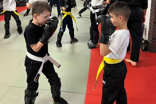 Minis (4–7 Jahre) - Der perfekte Start für starke Kinde